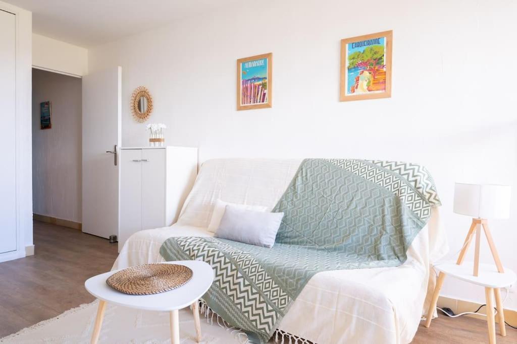 Charmant A 600 M Des Plages Proche Des Commerces Lesclesdenicole Carqueiranne Dış mekan fotoğraf
